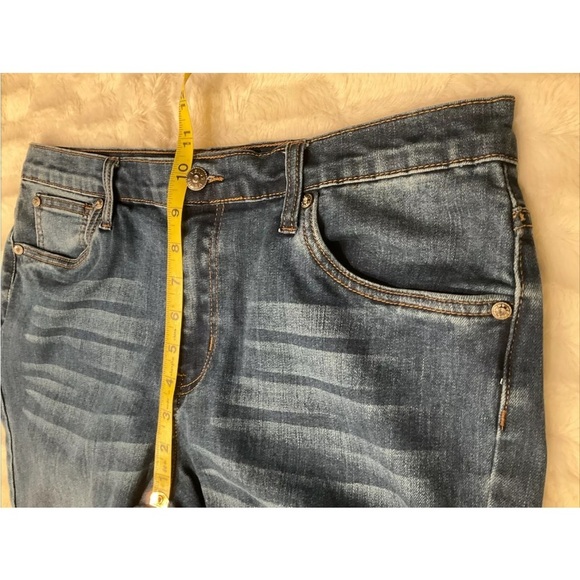 Venus Women’s Bell Bottom Jeans With Appliqué Hem Inserts Size 14 - Picture 8 of 10